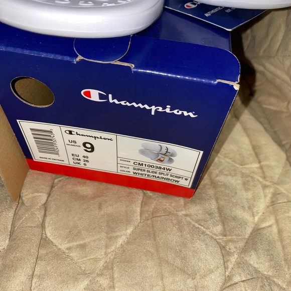 Champions size 9 women’s - Picture 2 of 2
